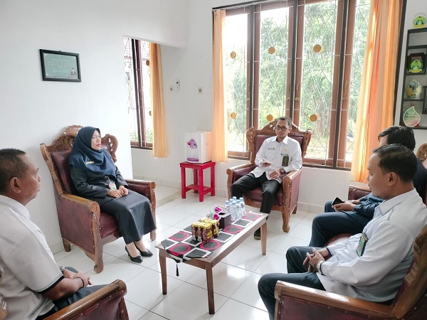 5 juni rapat terbatas