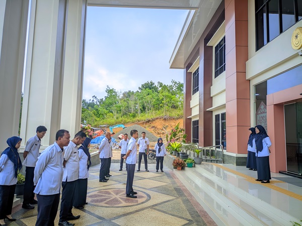 apel senin pagi Copy
